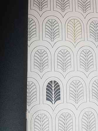 Шпалери вінілові на флізелін AS creation New-life геометрія фігури під листя золотисті чорні на бежевому Київ