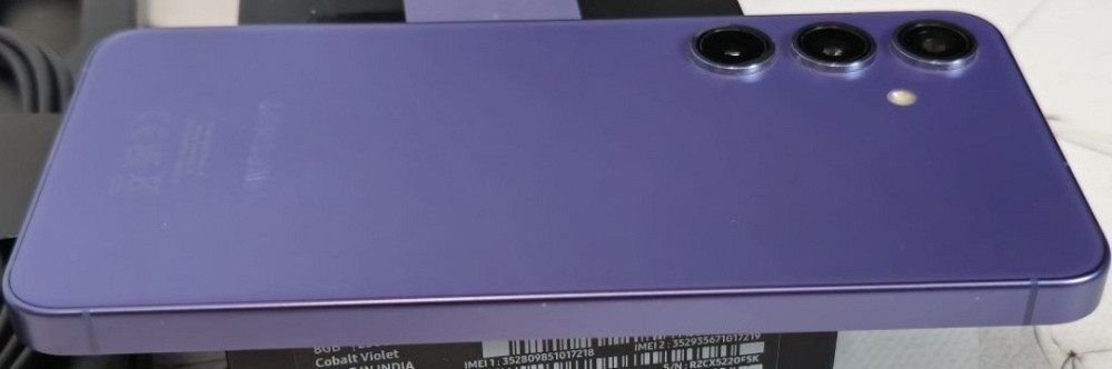 Смартфон Samsung S24 8/256Gb. Киев - изображение 3