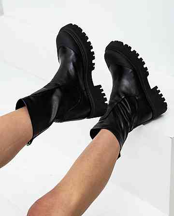 Olli Черевики жіночі OLLI чорні натуральна шкіра з хутром висота 18 см (5343) Коломыя