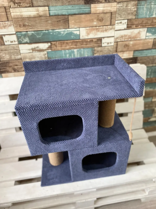 Когтеточка дряпка с двумя домиками и лежанкой 65×55×35 см для 2-3 котов Киев - изображение 1
