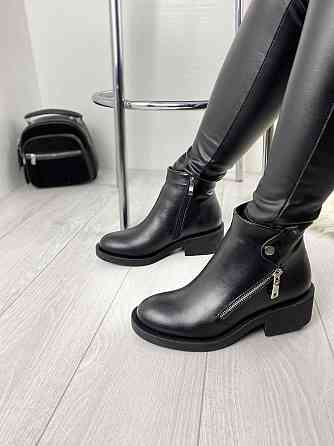 Черевики жіночі D and V чорні натуральна шкіра висота 11см размер 40р (2196) Коломыя