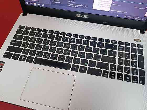 Ноутбук Asus 15.6" AMD E2-1800 / Radeon Graphics / 4 gb / SSD 256 gb Харків