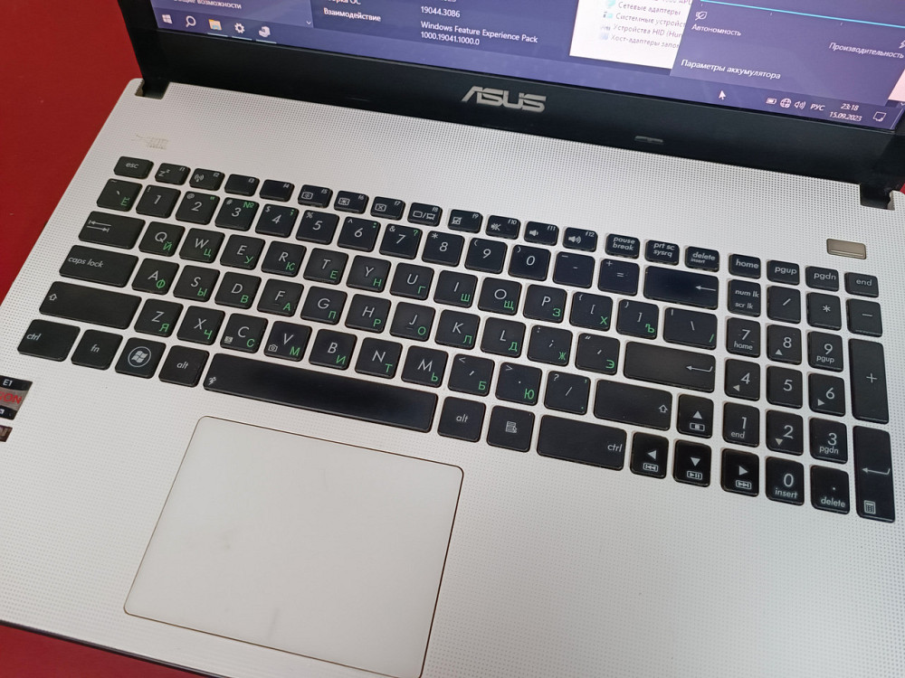 Ноутбук Asus 15.6" AMD E2-1800 / Radeon Graphics / 4 gb / SSD 256 gb Харків - фото 3