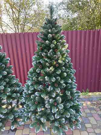 Штучна ялинка з інійом і шишками ПВХ плівка 2.2 Одеса