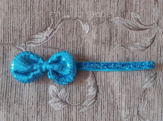 Дитяча блакитна пов'язка з паєтками - бант 9*5 см, окружність 38-50см Київ - фото 1