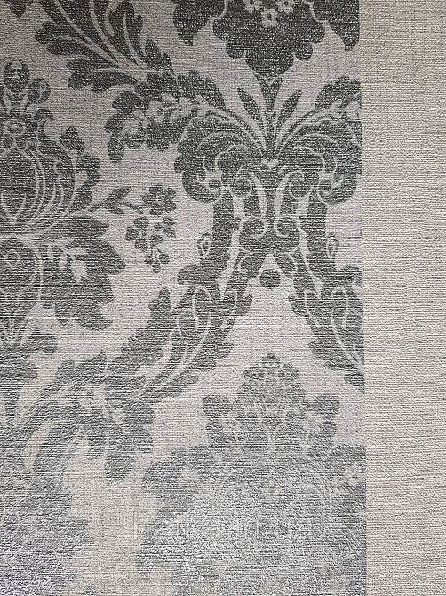 Шпалери вінілові на флізеліні AS creation Perfect 1.06Х10 класика вензелю дамаск сріблясті на світло-сірому Київ - фото 3