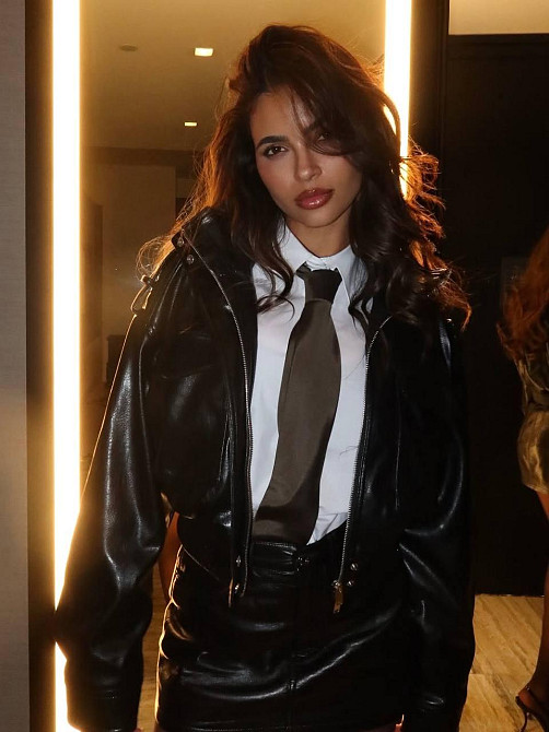 Жіноча стильна повсякденна коротка куртка з екошкіри преміум'якості Чорний, 44 Одеса - фото 10