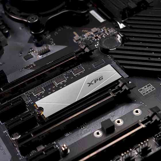 SSD диск накопичувач M.2 ADATA GAMMIX S60 1TB 2280 PCIe 4x4 NVMe 3D NAND Read / Write:5000 / 3200 MB / sec AGAMMIXS60-1T-CS Одеса