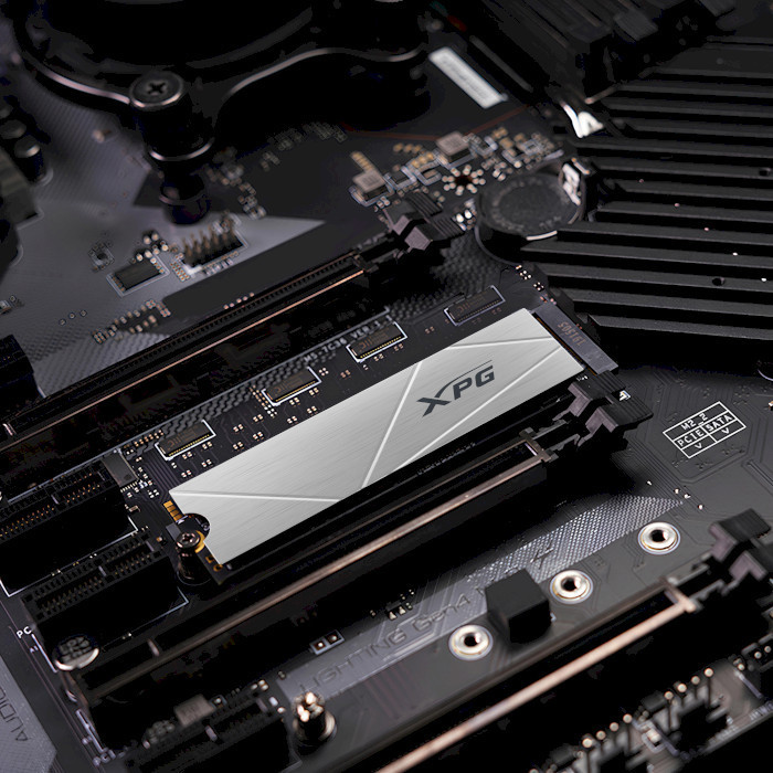 SSD диск накопичувач M.2 ADATA GAMMIX S60 1TB 2280 PCIe 4x4 NVMe 3D NAND Read / Write:5000 / 3200 MB / sec AGAMMIXS60-1T-CS Одеса - фото 6