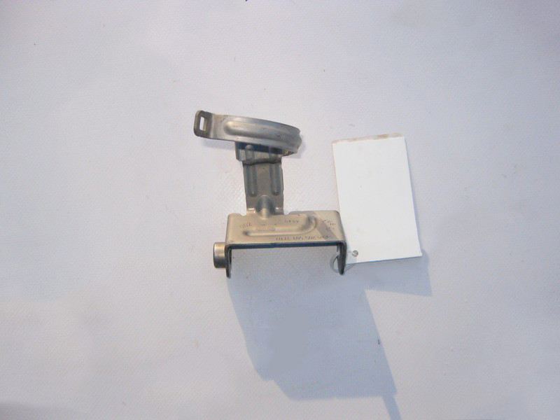 Mercedes-Benz  A2055013101 Кронштейн циркуляційного насоса C-Class W205 Одеса - фото 2