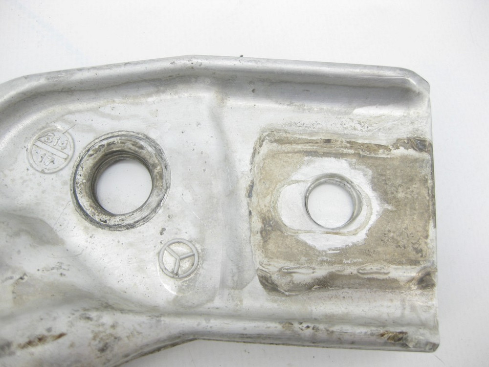 Mercedes-Benz  A2053230240 Кронштейн переднього підрамника в задній частині праворуч C-Class W205 E-Class W213 Одесса - изображение 7