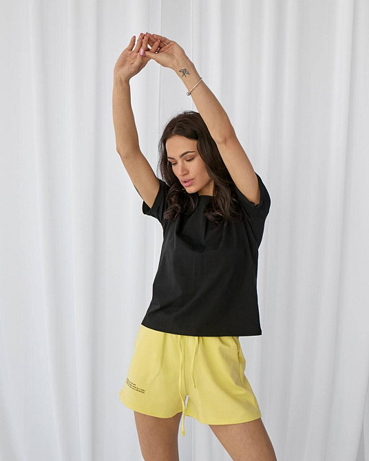 Базовая футболка женская однотонная Черный M Харьков - изображение 2