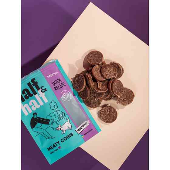 Лакомства для собак Half&Half в форме мясных монеток с уткой, 100 г Винница