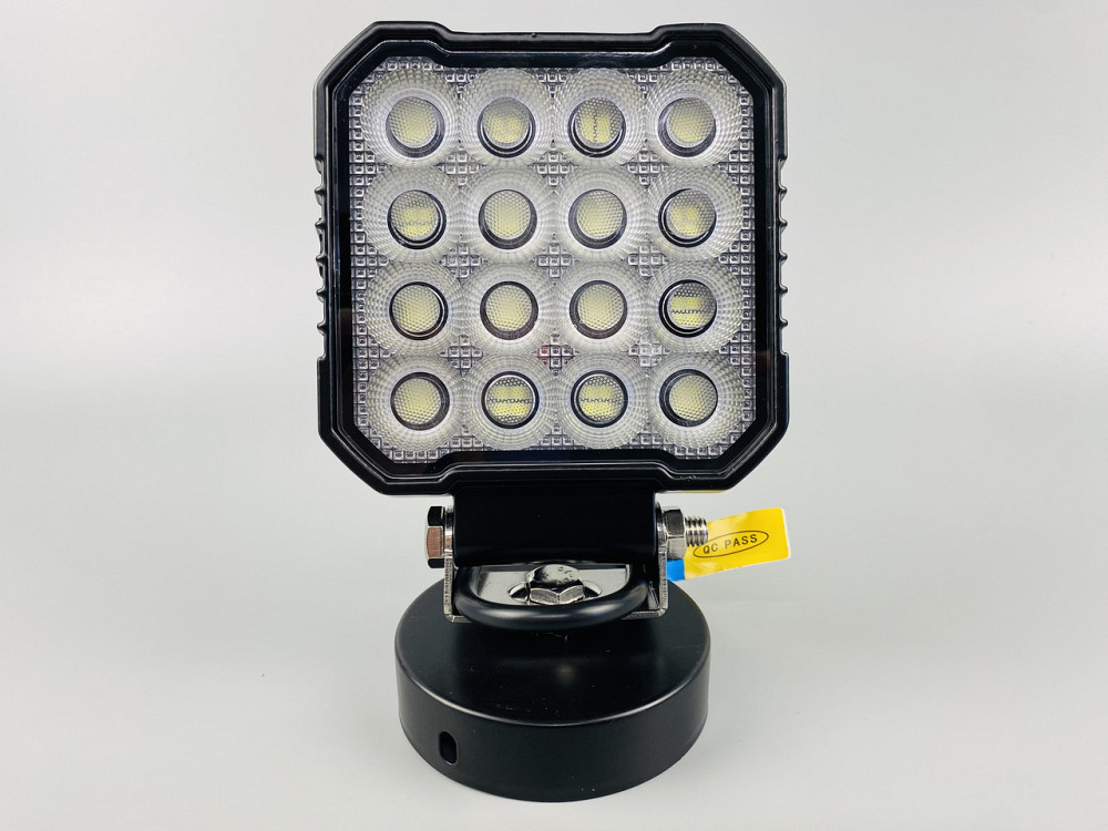 Фара квадратна (64 led діода) IP67 led chip 3030, алюмінієвий корпус, кріплення Мукачево - фото 7