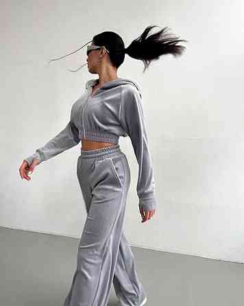 Жіночий повсякденний велюровий костюм-двійка із широкими штанами та укороченою кофтою плюшевий велюр Сірий, 46/48 Одеса