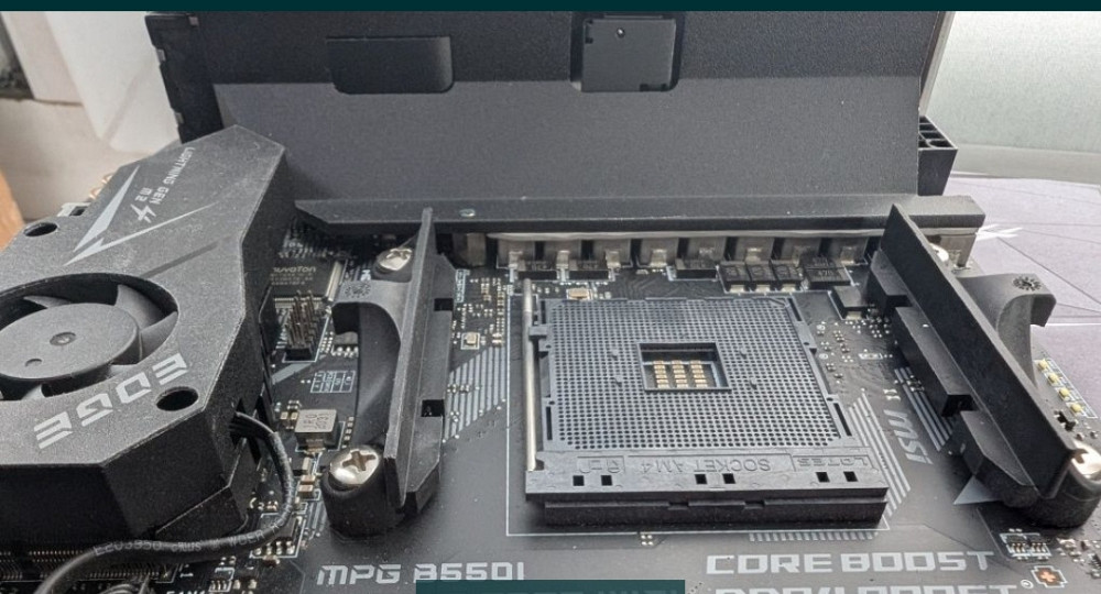 Материнская Плата MSI MPG B550I Gaming Edge WiFi Socket AM4, mini-ITX. Киев - изображение 5