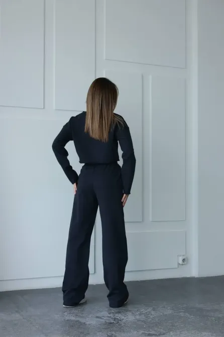 Стильний костюм із кроп-світшотом та прямими штанами Одеса - фото 19