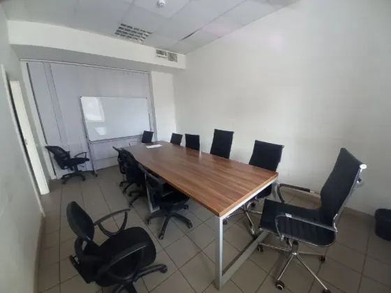 Аренда офиса в центре города Жуковского 3 (закрытого типа, только чтобы туда не попасть). Днепр