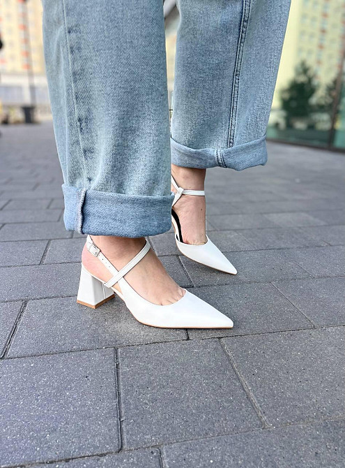 VIKA Стильні жіночі босоніжки літні з закритим носком, на підборах VIKA HD07-12 еко-шкіра білі Коломия - фото 7