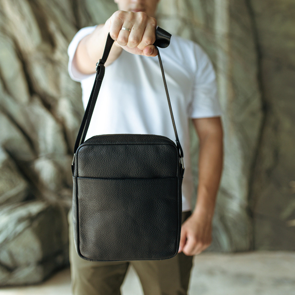 Сумка барсетка через плече чоловіча шкіряна каркасна містка з ременем, чорнаMasterSem Київ - фото 6