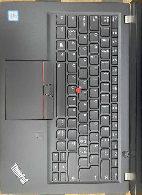 Ноутбук: Lenovo Think Pad T 490s/ i5-8265U/ 8Gb. 256Gb. 14