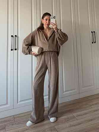 Жіночий стильний костюм-трійка: кофта топ і штани з турецького плюшевого велюру Бежевий, 46/48 Одеса