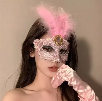 Маска карнавальна жіноча з пером рожева Київ - фото 1