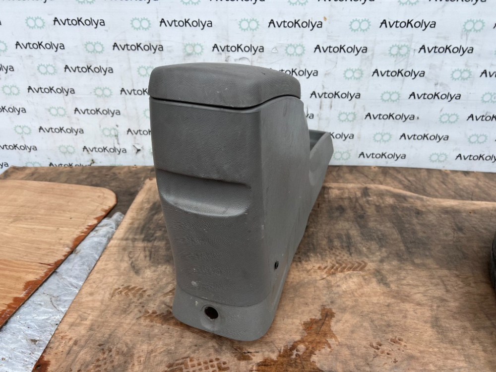 Підлокотник (консоль центральна) Renault Kangoo III 2008-2012 (8200457030) Ковель - фото 3