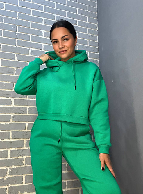 Костюм женский Quzen 478-480 короткое худи с капюшоном и брюки джоггеры на резинке флис зеленый, зеленый, M Киев - изображение 8