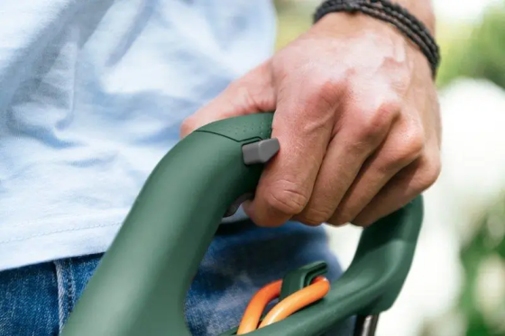 Потужній тример електричний садовий для трави Bosch EasyGrassCut 26 : 280 Вт, 12500 об/хв, волосінь, 26 см Київ