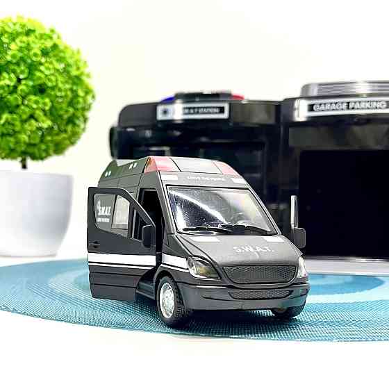 Ігровий набір Chengmei Toys Гараж з машинкою Швидка допомога зі світловими та звуковими ефектами (CLM-557) Чернігів