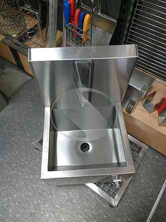 Умывальник бесконтактный с клапаном Киев