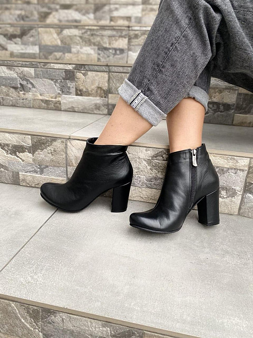 Nivelle Класичні черевики жіночі з натуральної шкіри чорні на підборах весна-осінь демісезонні Коломия - фото 3