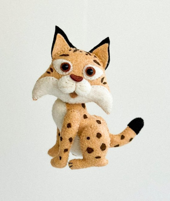 М’яка фетрова іграшка рись ручної роботи – безпечна розвиваюча іграшка Київ - фото 1