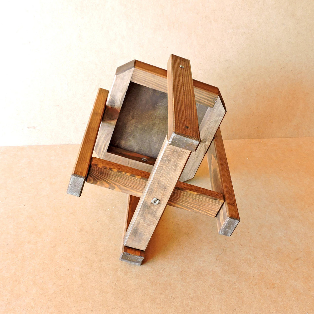 Подставка для цветов 