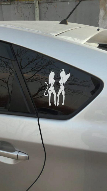 Наклейки на авто Чертенок и Ангелочек Белая светоо Киев - изображение 5