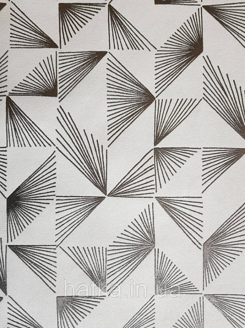 Шпалери вінілові на флізелін Marburg 31843 New modern геометрія смужки віялом срібні фігури світло сірі Київ - фото 1