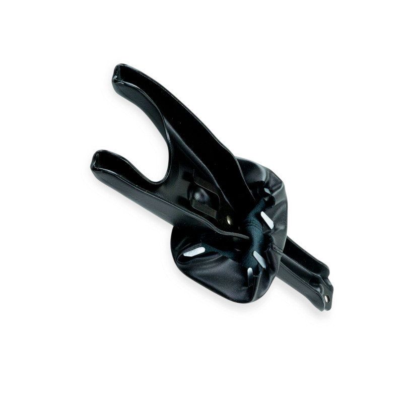 Вилка ГАЗ 2410, 3302 с пыльником сцепления Мукачево - изображение 1