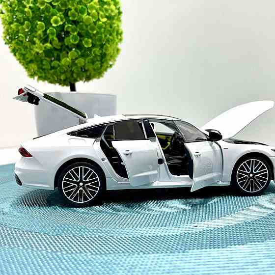 Машинка Audi А7 Авто Експерт металопластик 1:24 звук світло інерція Біла (1904-17) Чернігів