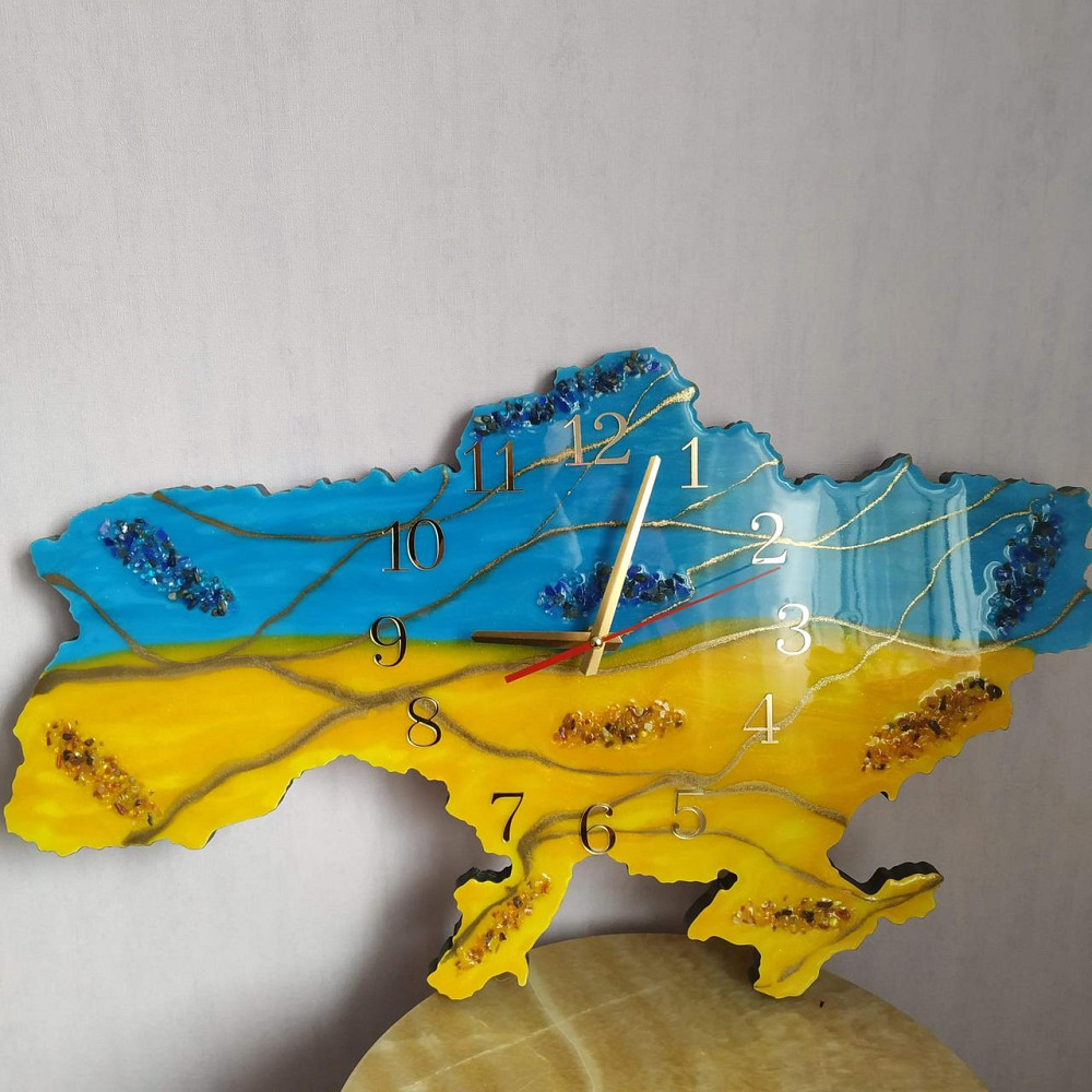 Часы настенные 80*55 из эпоксидной смолы ручной работы 