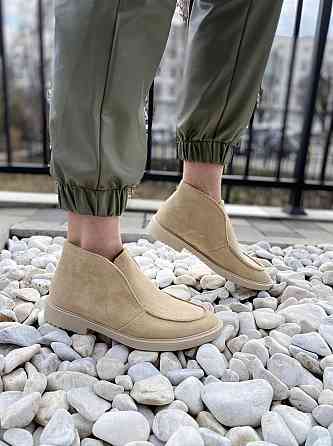 Daragani Черевики жіночі Daragani бежеві натуральна замша высота 9 см размеры 37-39 (4168) Коломыя