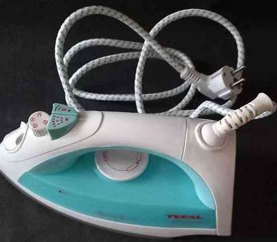 Новый утюг TEFAL с антипригарным покрытием. Киев
