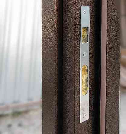 Двері металеві Redfort - Серія Метал/Метал + притвор комплектація Оптима плюс, колір Мідний антік Київ