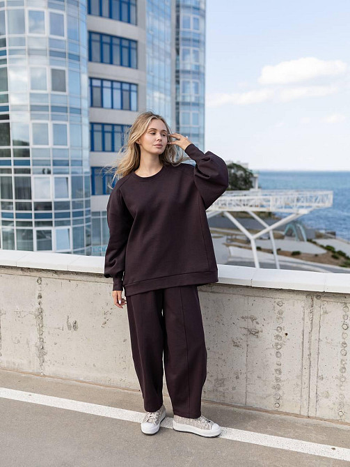 Женский оверсайз костюм: объемная кофта с трендовыми брюками бананами турецкий дабл фейс 100% хлопок Шоколад Одесса - изображение 9
