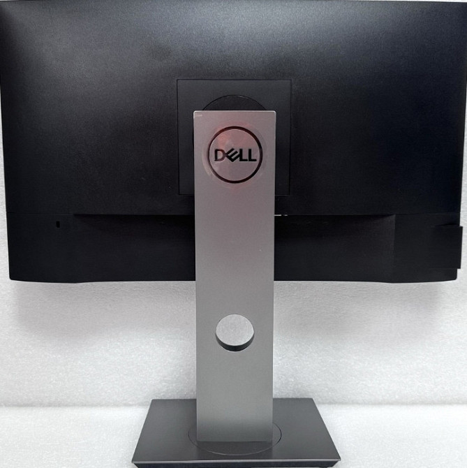 Монитор Dell P2319H 23