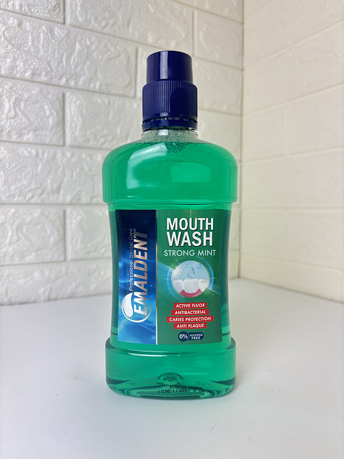 Emaldent Ополіскувач для рота Strong Mint 500 ml Гостомель - фото 1