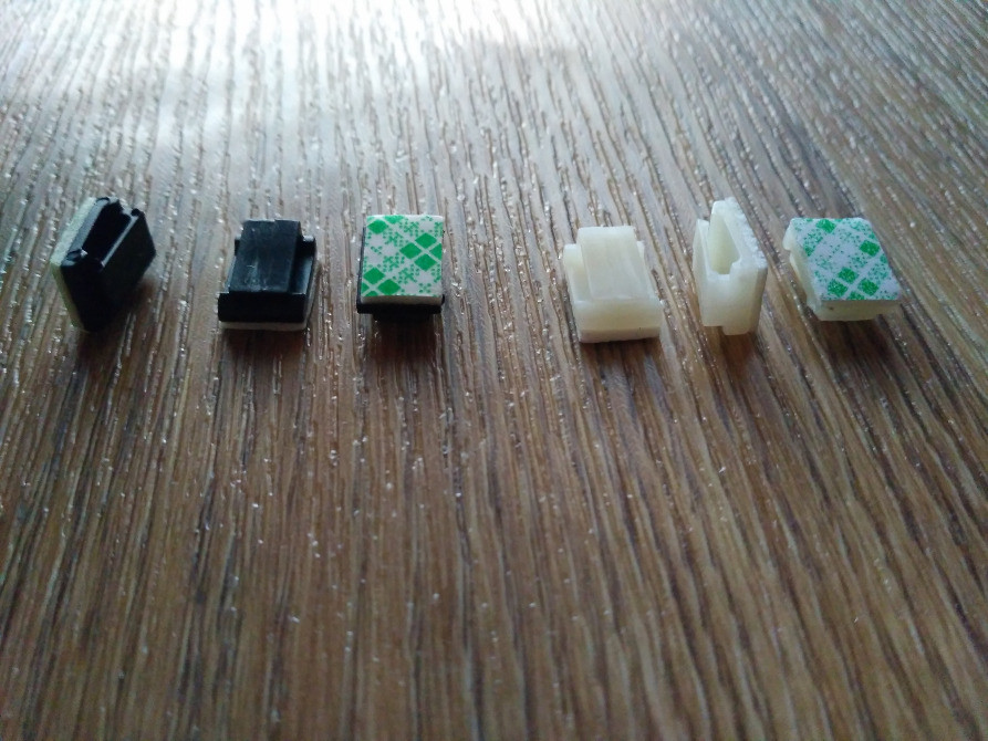 Тримачі дротів на панелі в авто Чорна Київ - фото 5