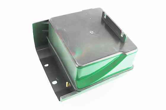 Бак паливний R175A/R180NM, 230x210x140mm, (пластик, під кран, старого зразка) виступ. горловина, отвір під шланг паливний + кришка Київ