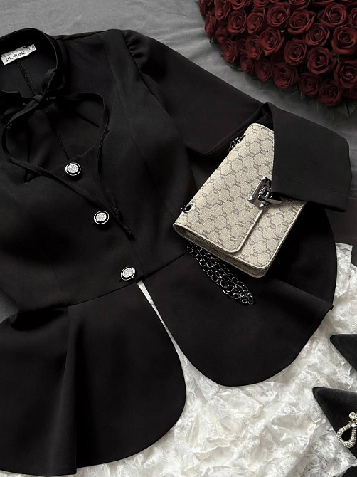 Женский романтичный костюм двойка: приталенный жакет костюмка с кружевной юбкой 44/46 Одесса - изображение 9