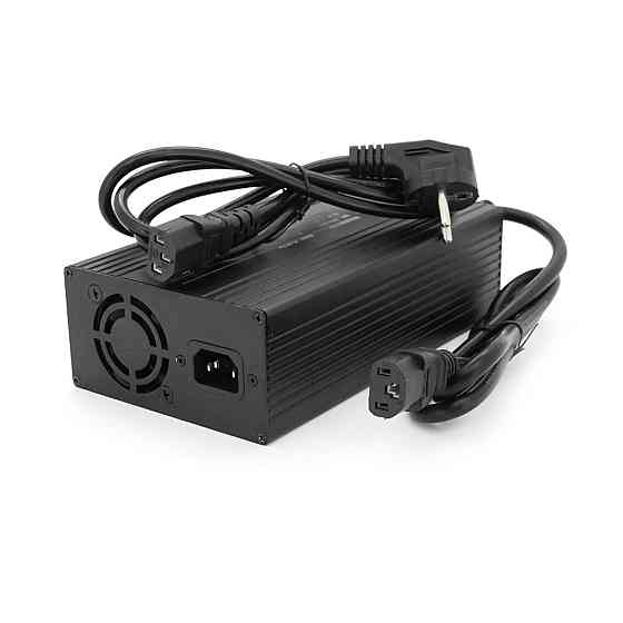 Зарядний пристрій для акумуляторів LiFePo4 24V(29,2V),8S,15A, штекер Triangle plug (T-tipe/C13/IEC). Київ